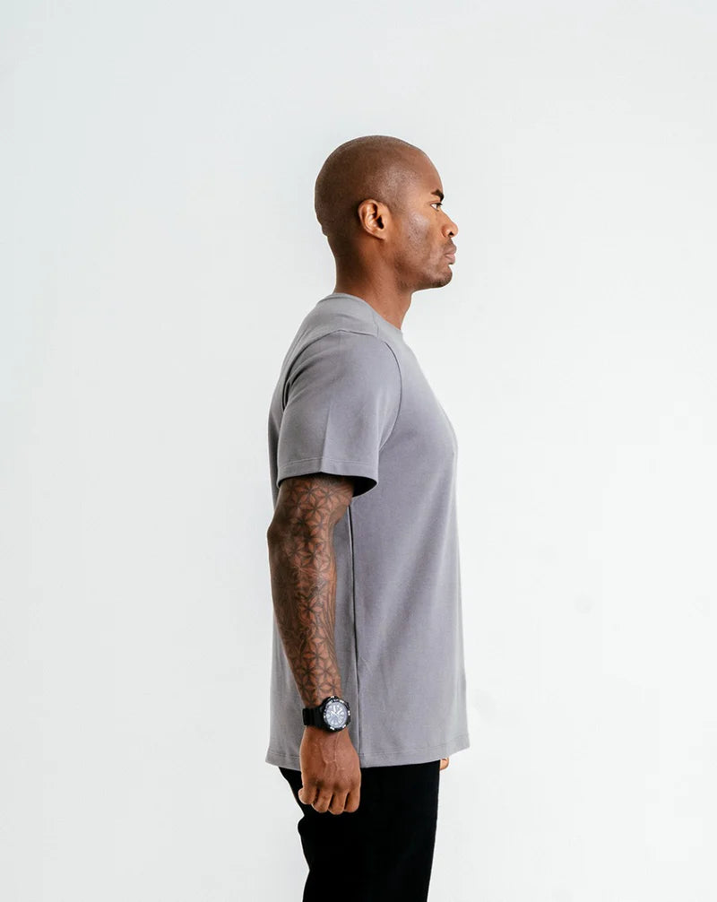 CAMISETA PIQUET CONFORT INVICTUS - CINZA