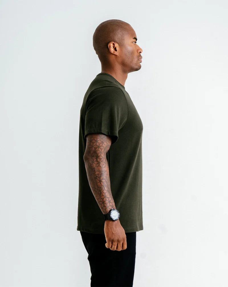 CAMISETA PIQUET CONFORT INVICTUS - VERDE